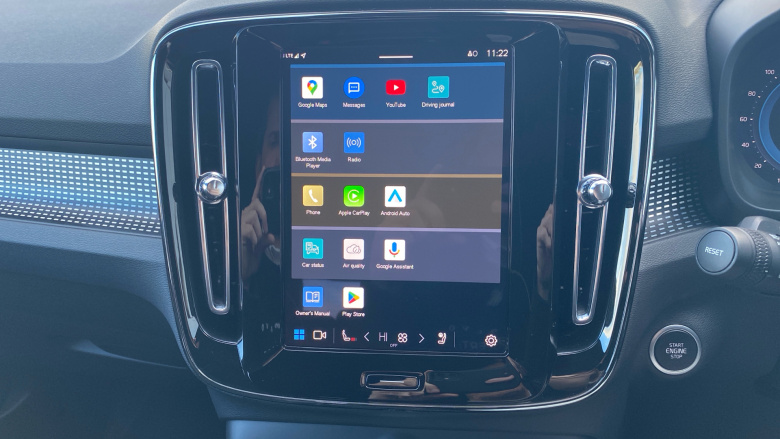 Volvo XC40 2.0 B3P Plus Dark 5dr Auto Petrol Estate